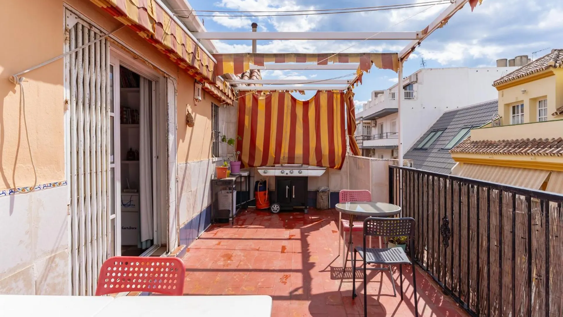 Taklaegenhet Med Stor Terass Διαμέρισμα Fuengirola